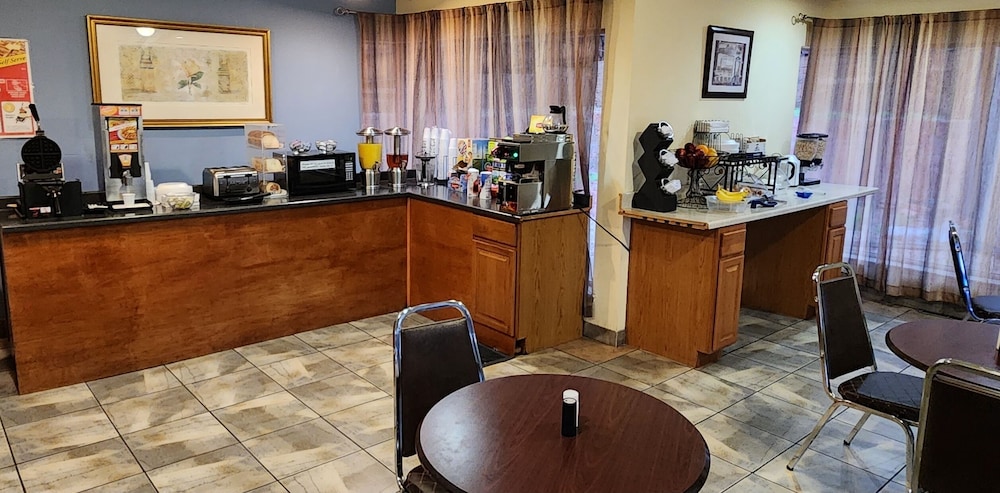 Silver Saddle Motel - photo 30