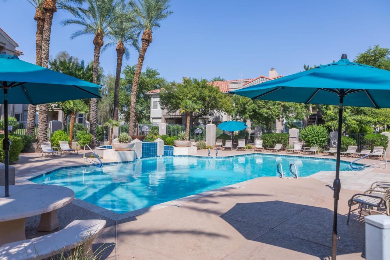 Modern Retreat in Ahwatukee Heated Pool Spa Gym — 4-Star Luxury Hotel in Phoenix, United States