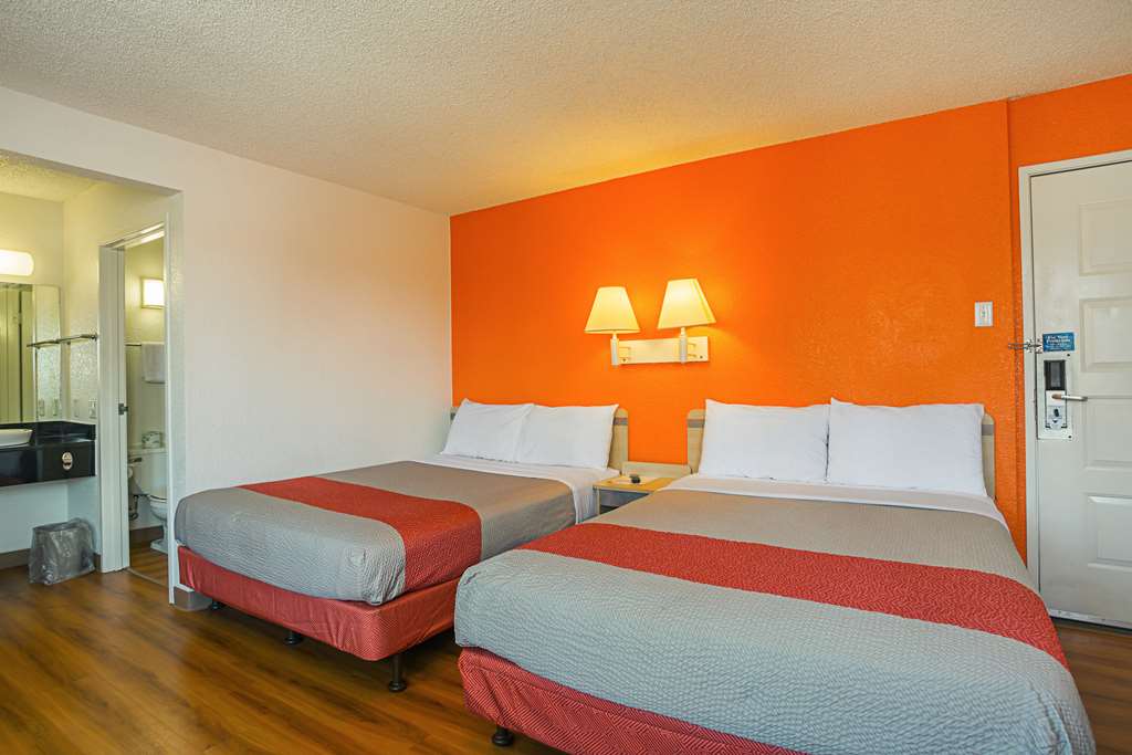 Motel 6 Yuma AZ East - photo 11