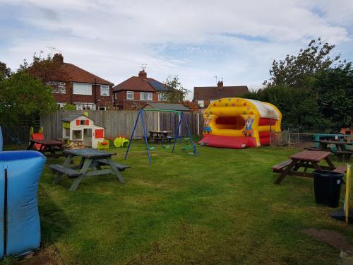 The Jackdaw Pub Self Catering Static Caravan Free Breakfast Supplied