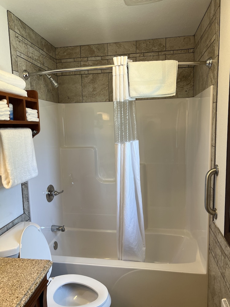 All Star Inn & Suites - photo 315