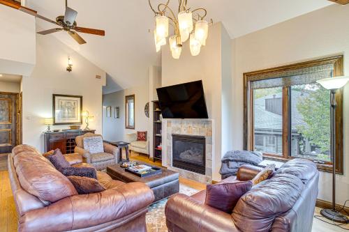 Rocky Mountain Retreat 2 Mi to Beaver Creek in Avon, United States