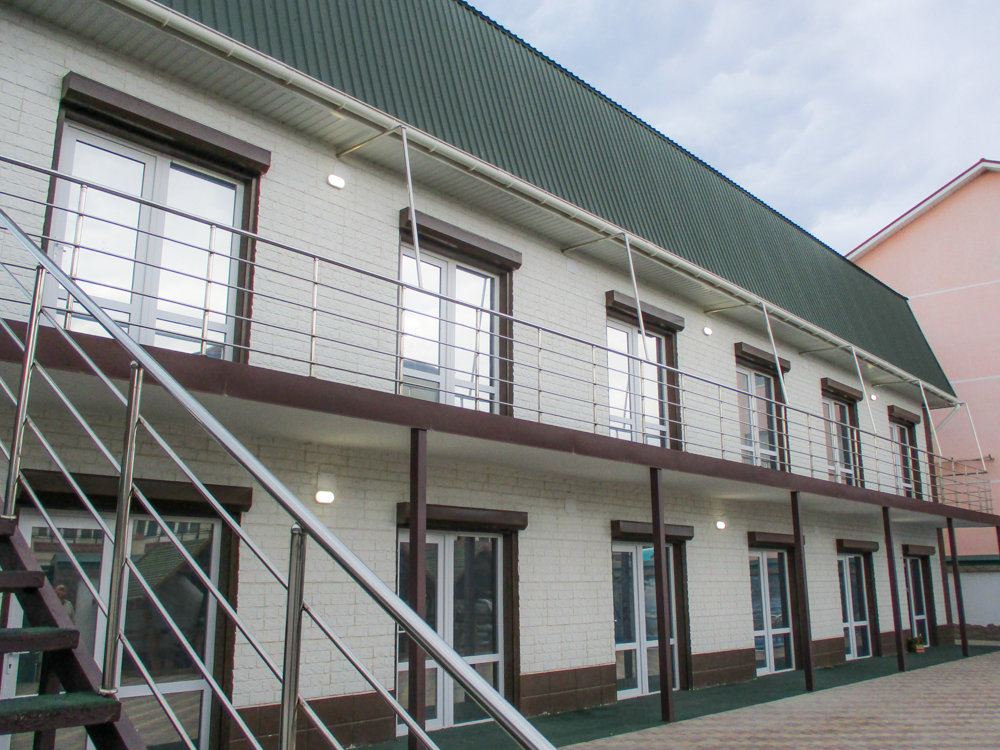 Paradiz - carbon neutral hotel in Unknown City
