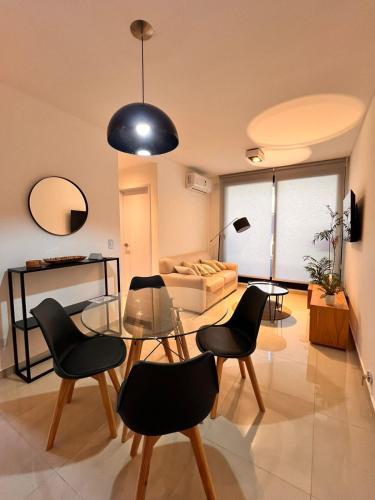 RIOJA 919 Departamento Premium 1 Dormitorio con COCHERA — 4-Star Luxury Hotel in Rosario, Argentina