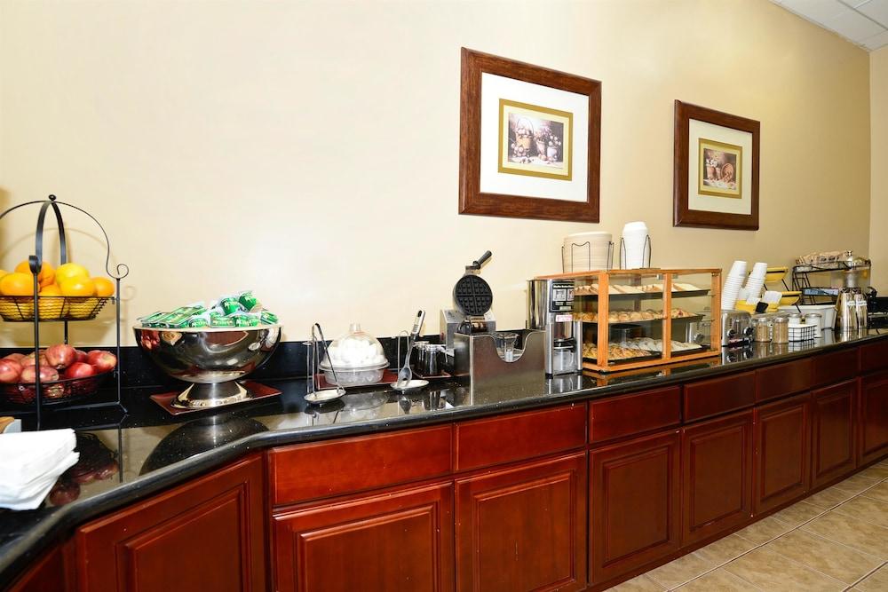 Best Western of Long Beach - photo 30