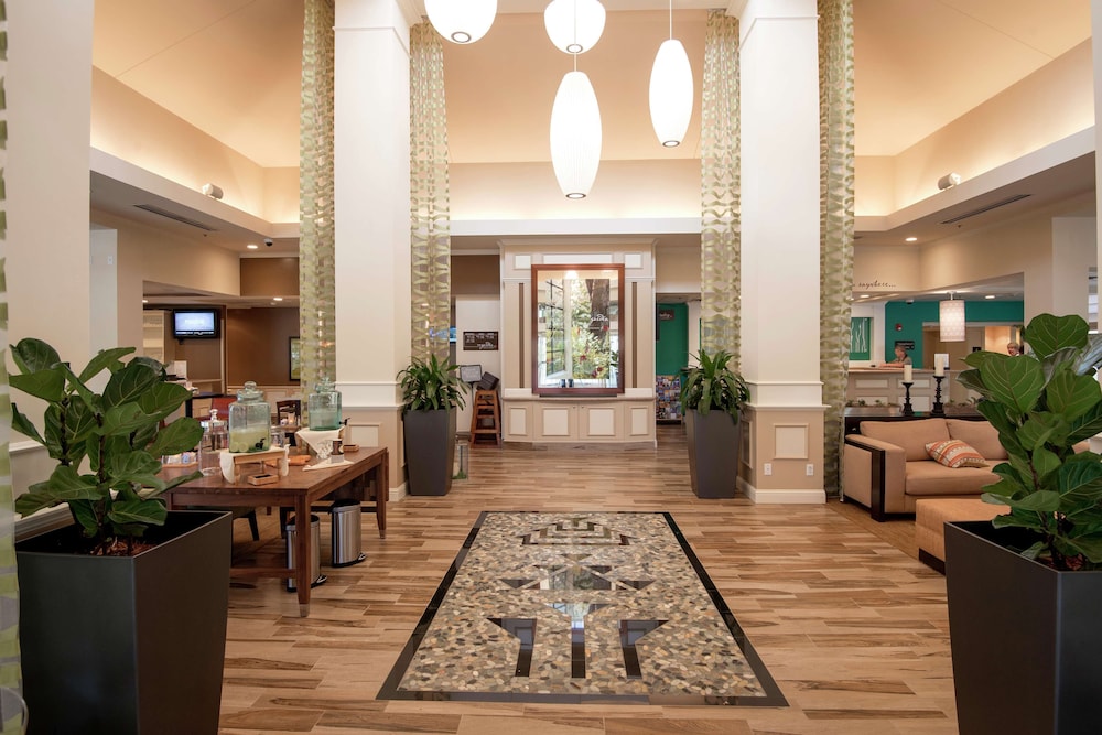 Hilton Garden Inn Redding - photo 2