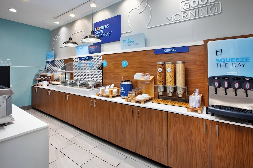 Holiday Inn Express & Suites Duncan by IHG - photo 45