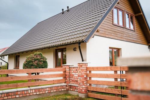 Domek całoroczny na Kaszubach II Bliźniak — hotel in Lipusz