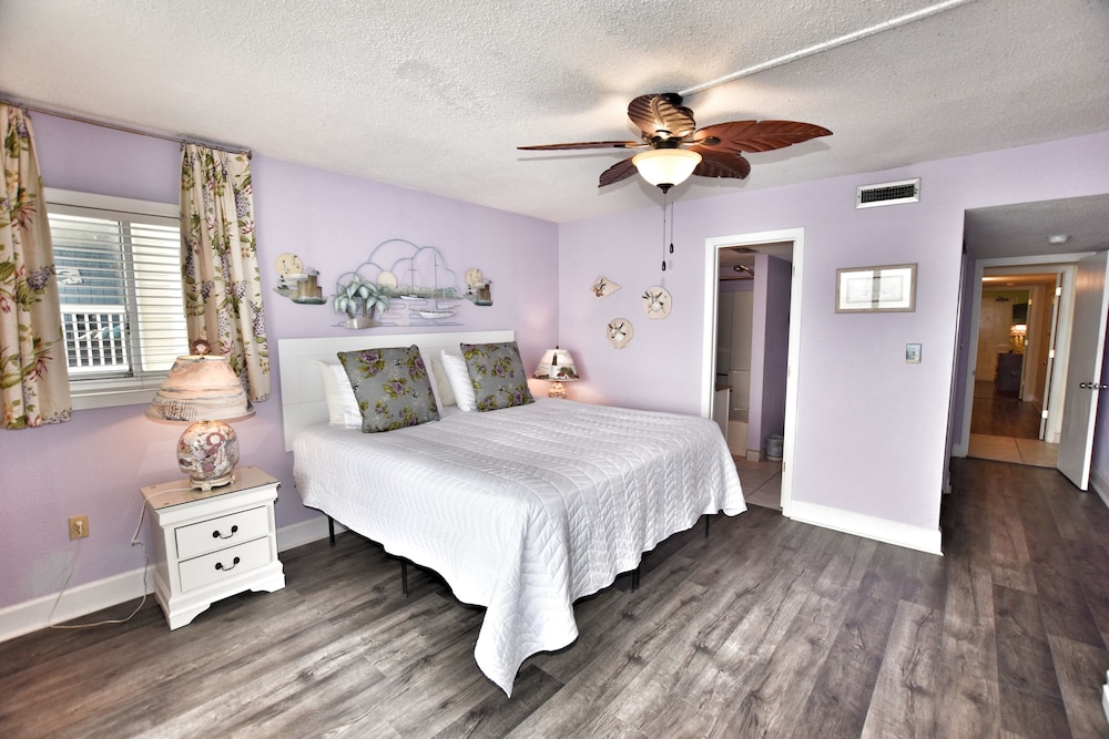 0112 Waters Edge Resort condo - photo 4