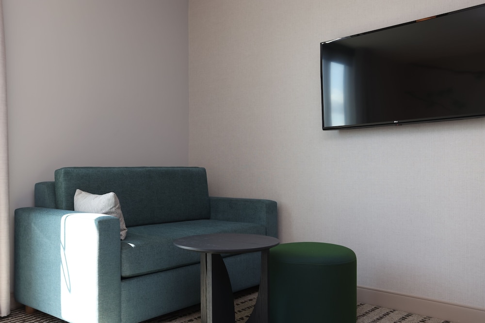 Cedartree Hotel Portland Hillsboro - photo 18