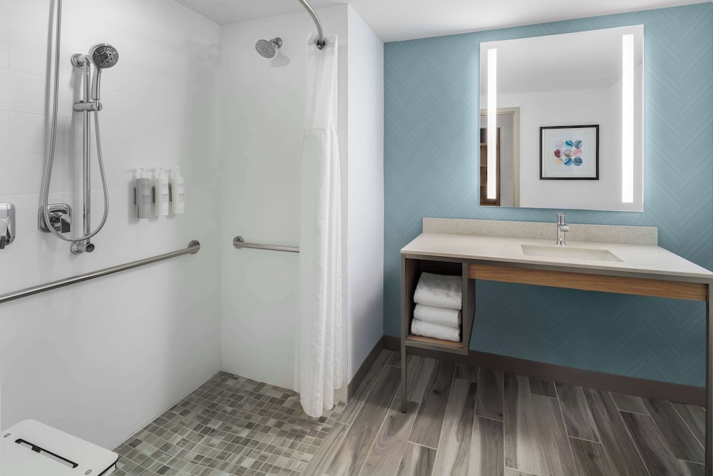 Hilton Garden Inn Rockaway - photo 18