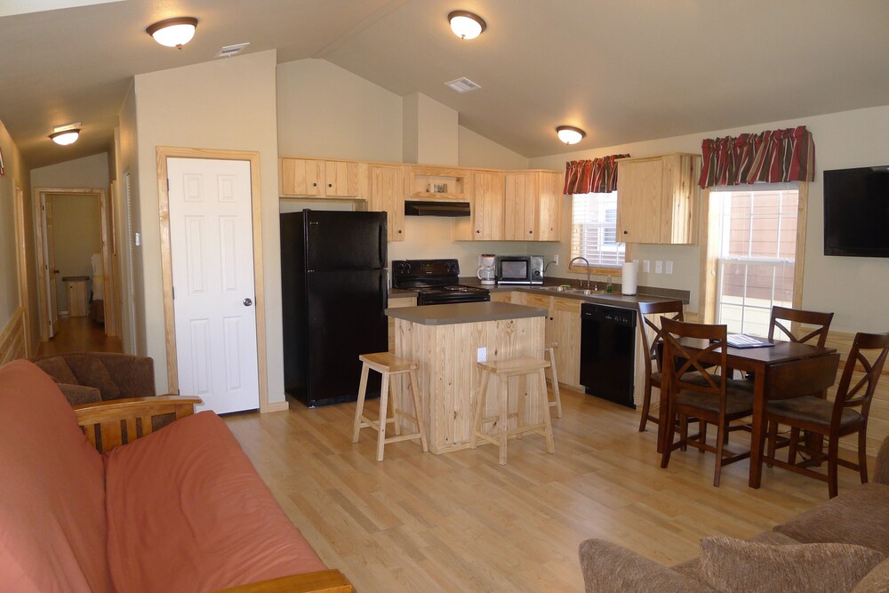 Sun Retreats Texas Hill Country - photo 37