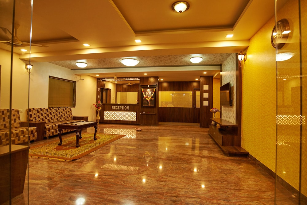 Hotel Pride Inn in Shirdi, India