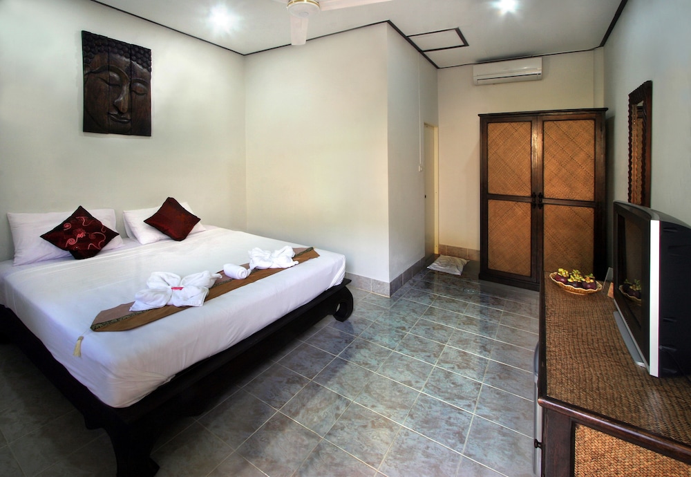 Karon Beach Pool Hotel — Phuket — photo 4