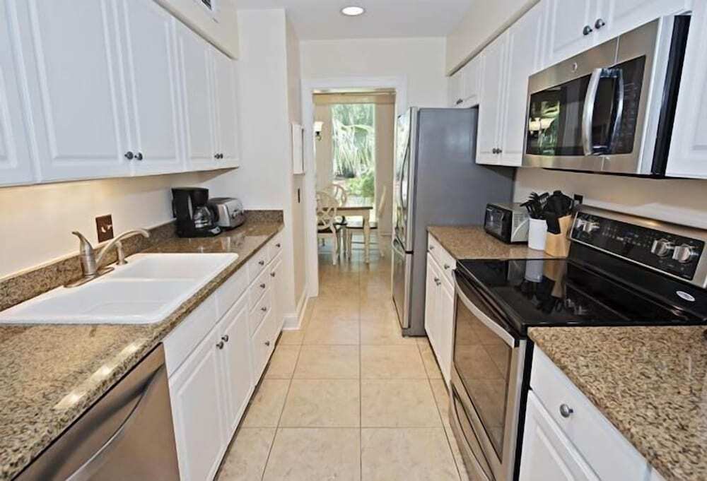 1270 Harbour Town Club at The Sea Pines Resort - photo 15