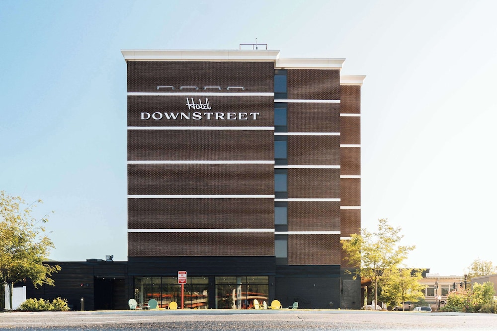 Hotel Downstreet - featured photo