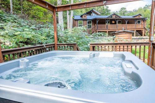 Tennessee Dream By Avada Properties — 4-Star Luxury Hotel in Sevierville, United States