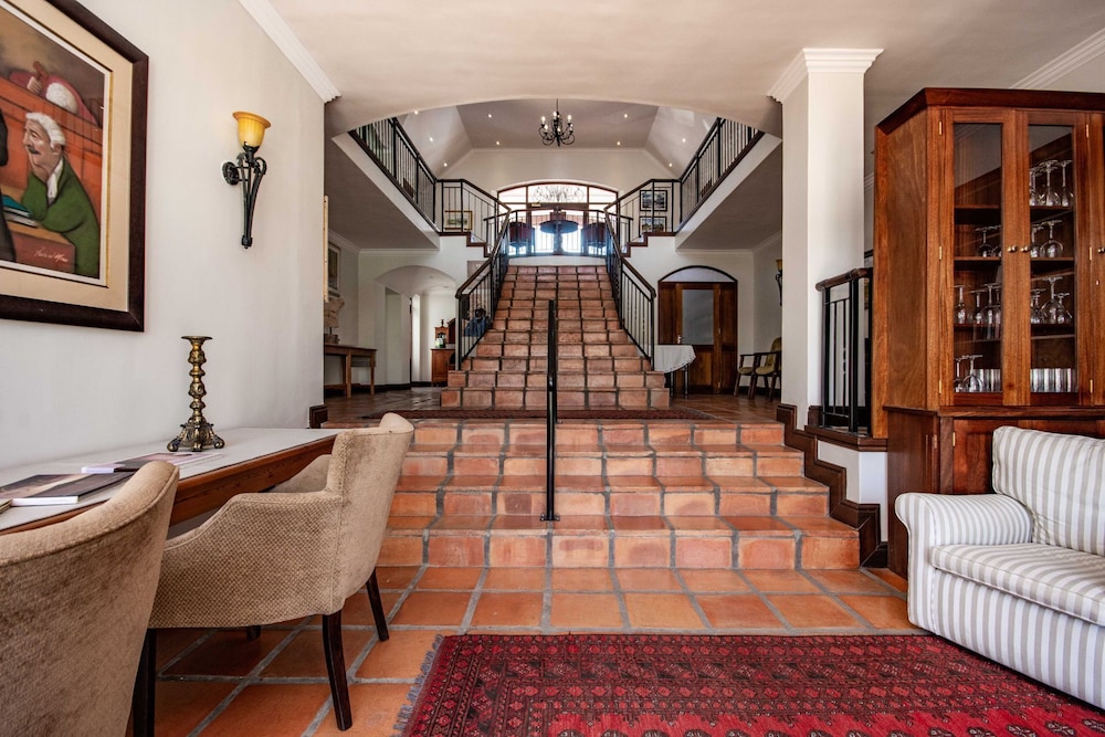 Winelands Golf Lodges 11 — 5-Star Luxury Hotel in Stellenbosch, South Africa