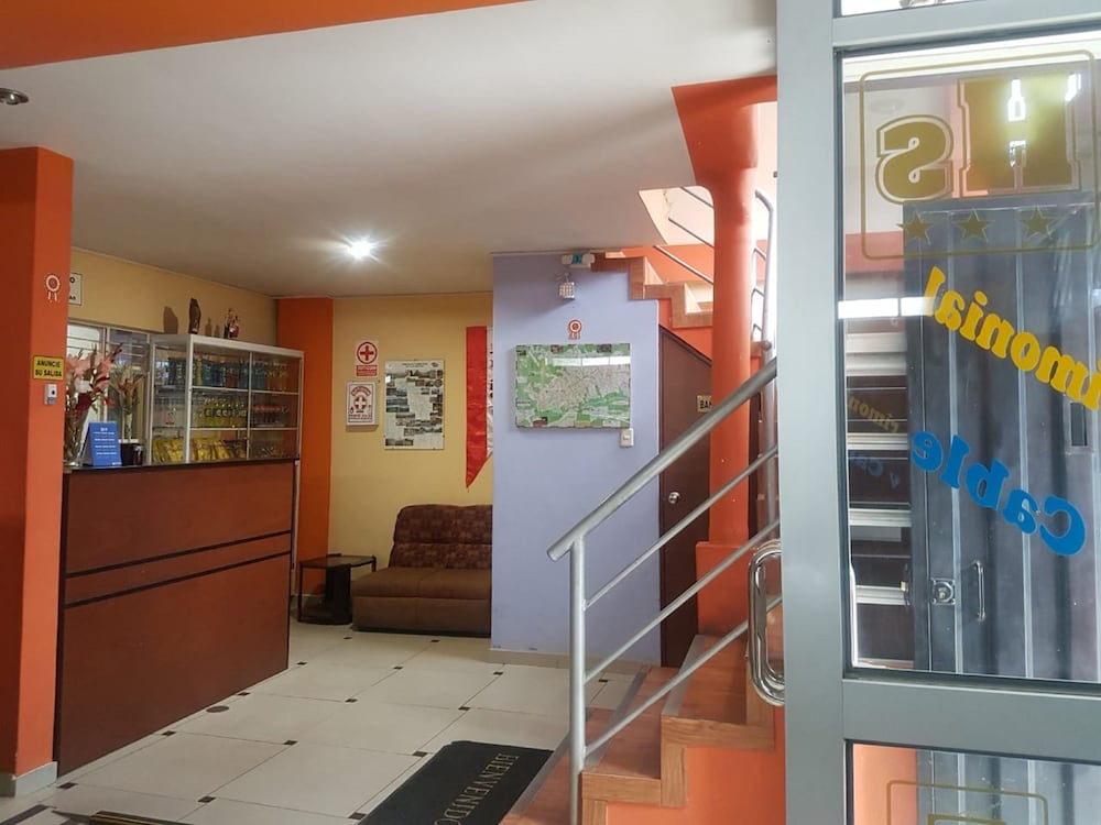 Hostal Los Pinos — El Tambo — photo 4