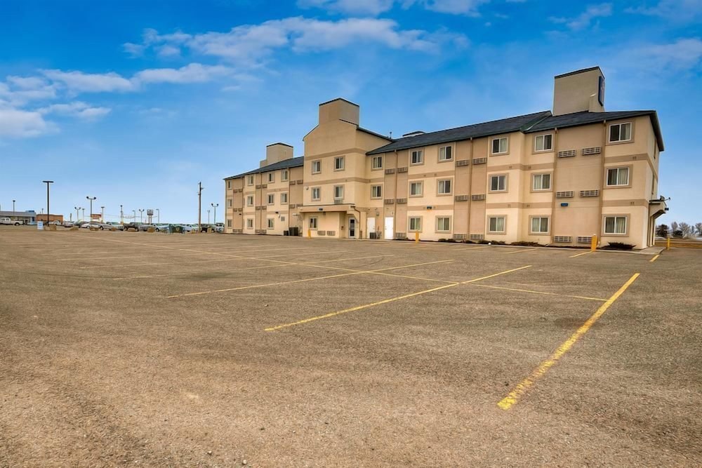 The Wilshire Inn - last minute hotel in Claresholm