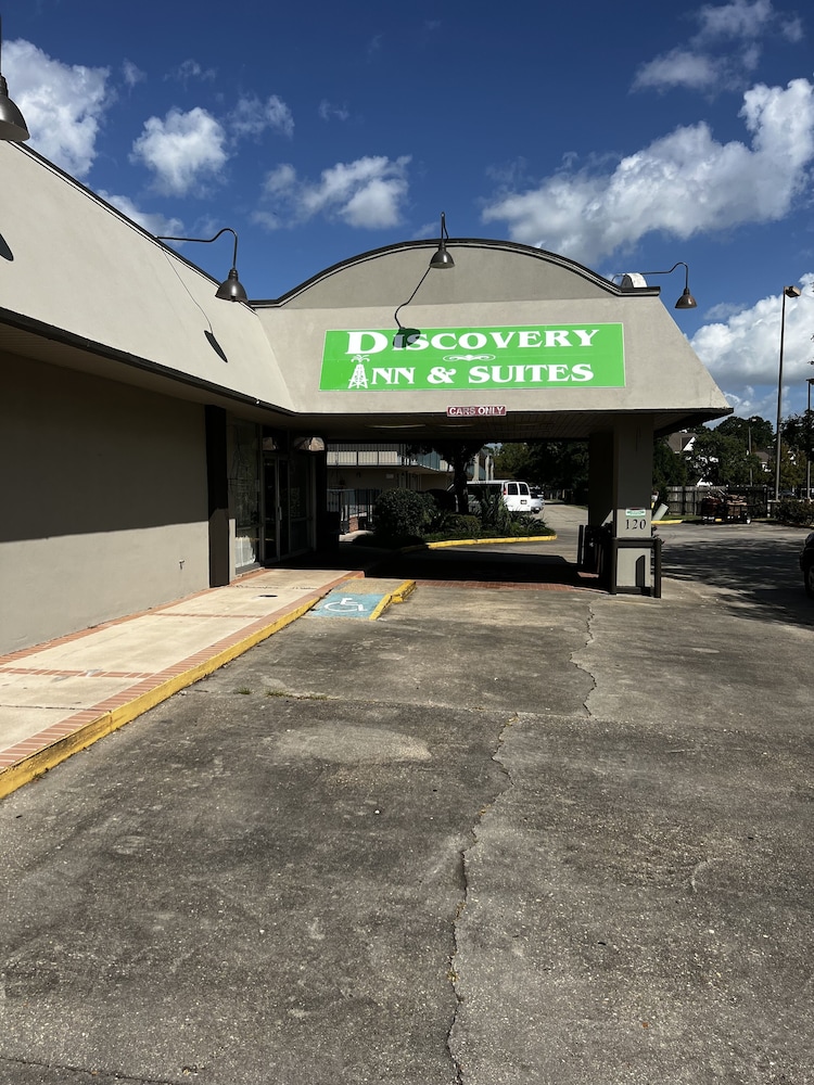 Discovery Inn Lafayette - photo 2