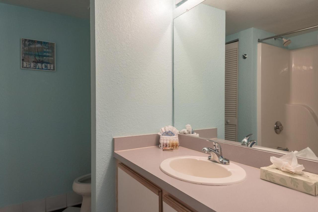 Sunrise Suites Saint Lucia Suite #201 — 4-Star Luxury Hotel in Key West, United States
