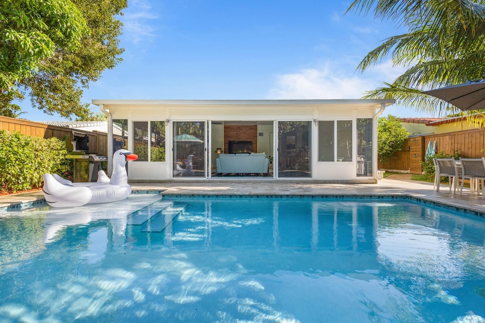 Casa Limon Private Heated Pool Prime Location & Parking — 4-Star Luxury Hotel in Fort Lauderdale, United States