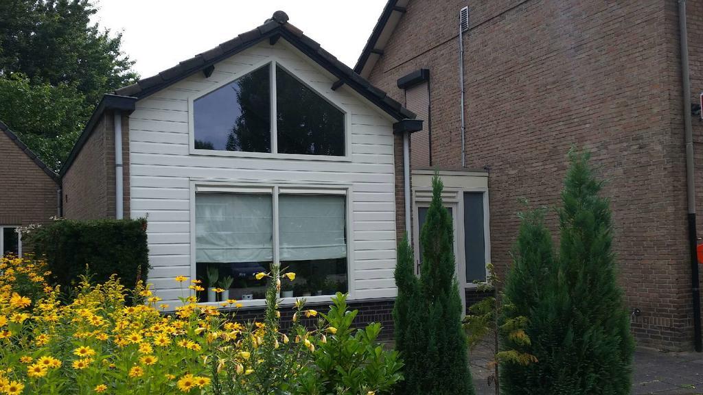 Vino Grando Cottage 15949697 — Odiliapeel