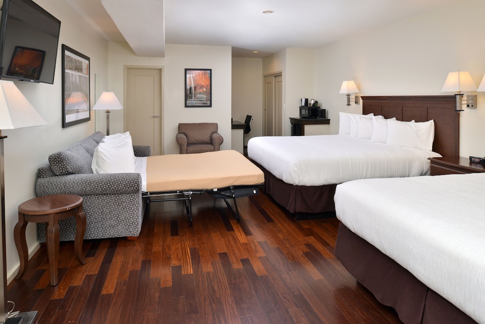 Grand Eastonian Hotel & Suites - photo 22