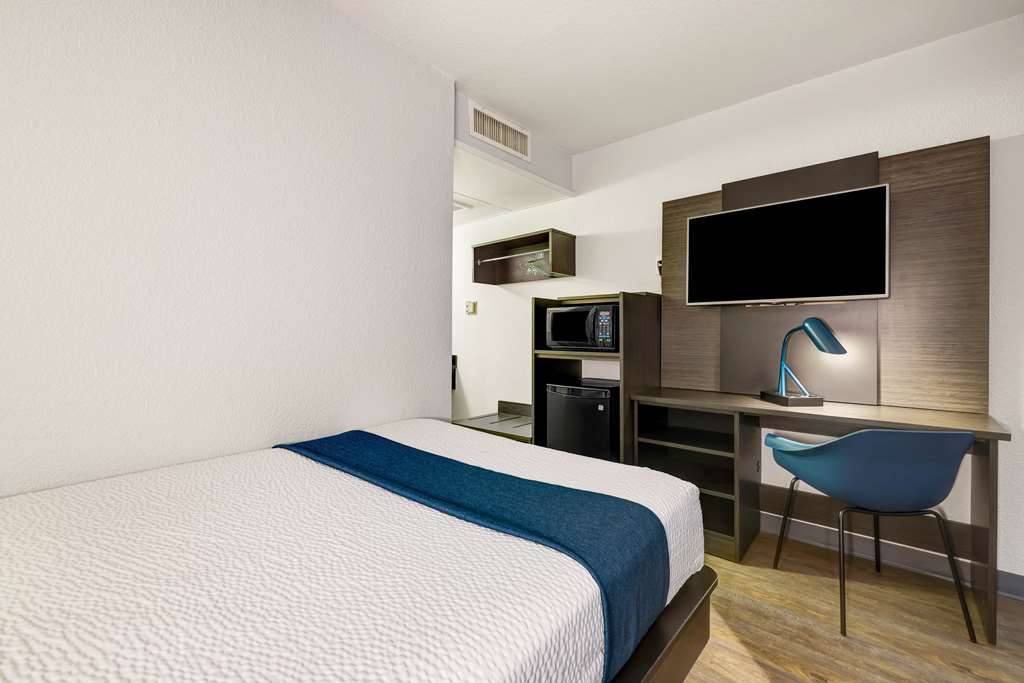 Motel 6 Issaquah WA Seattle East - photo 16