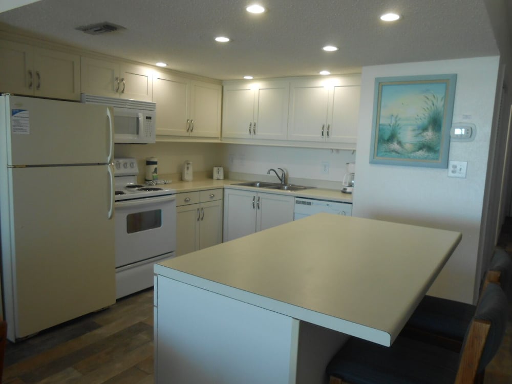 0308 Waters Edge Resort 1 Bedroom Condo by Redawning - photo 7