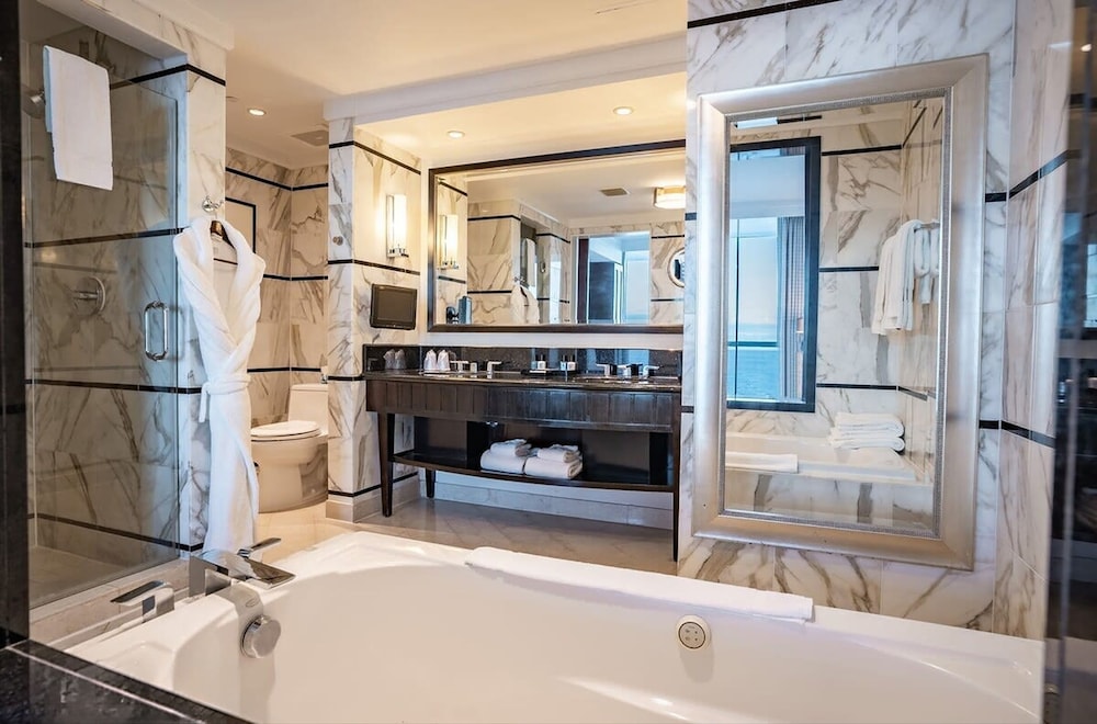 Fontainebleau Miami Beach Private Luxury Suites - photo 325