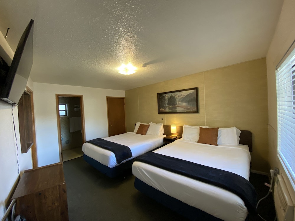 Columbia Point Resort - photo 26