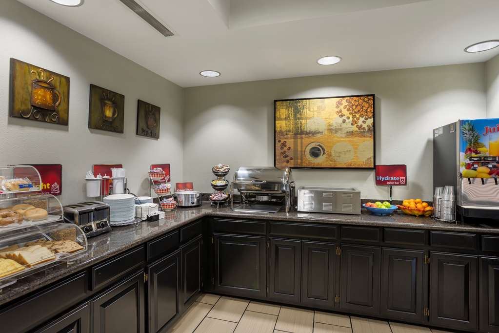 Best Western Plus Searcy Inn - photo 32