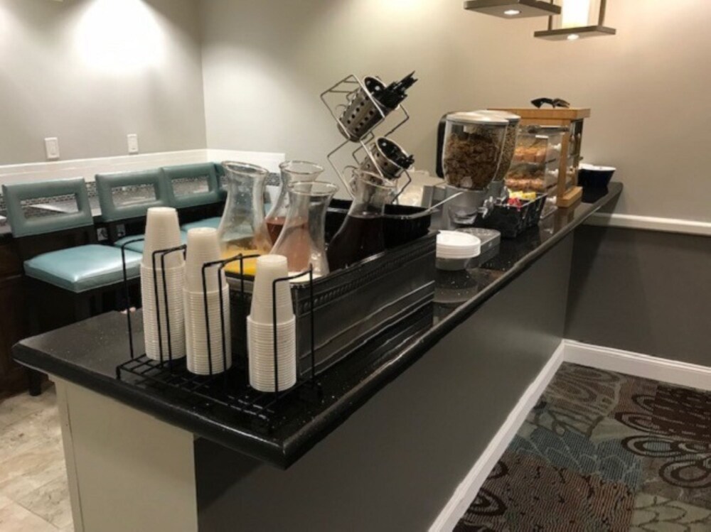 Best Western Charleston - photo 36