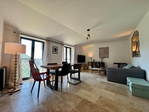 Bastide Peille village panoramic view and garden — hotel in Peille