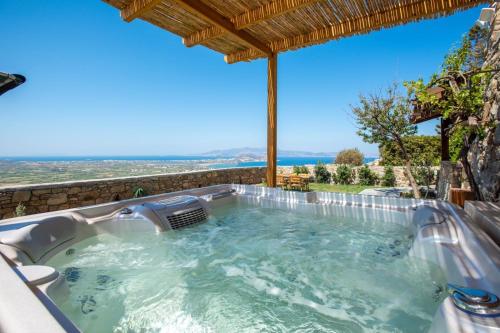Villa 7Days I Relax with Private Jacuzzi & SeaView — 4-Star Luxury Hotel in Naxos, Greece