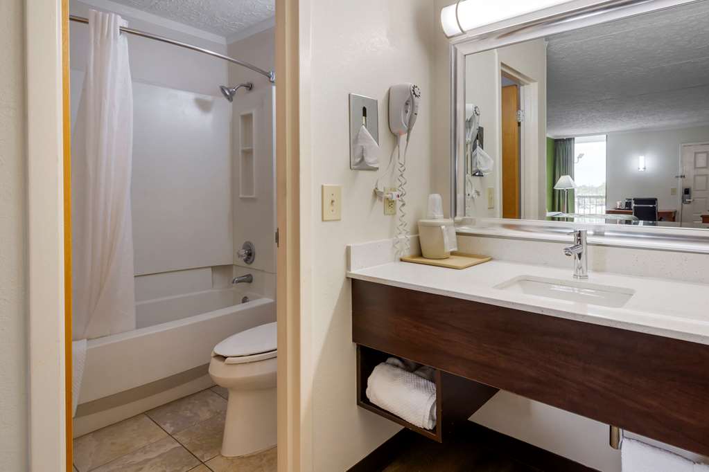 Quality Inn Roxboro South - photo 26
