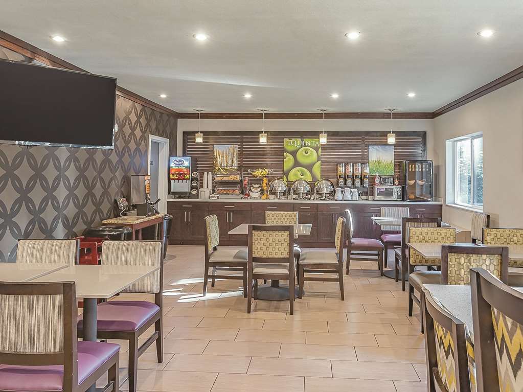 La Quinta Inn by Wyndham Olympia Lacey - photo 33