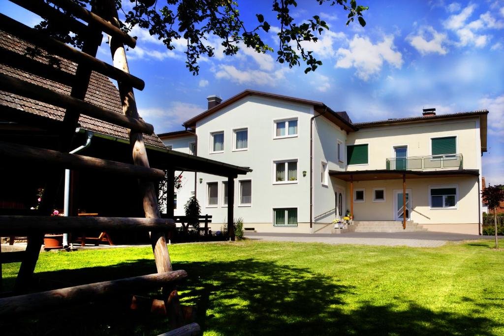 Gasthof Hotel Lang — hotel in Riegersburg
