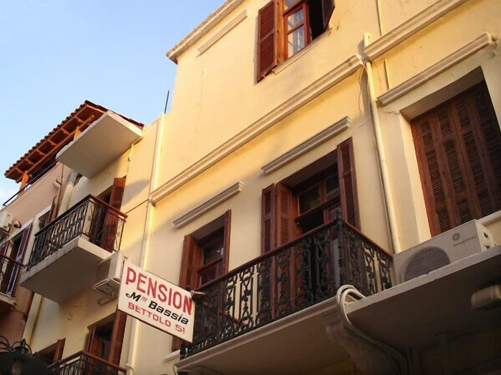 Mme Bassia - last minute hotel in Chania