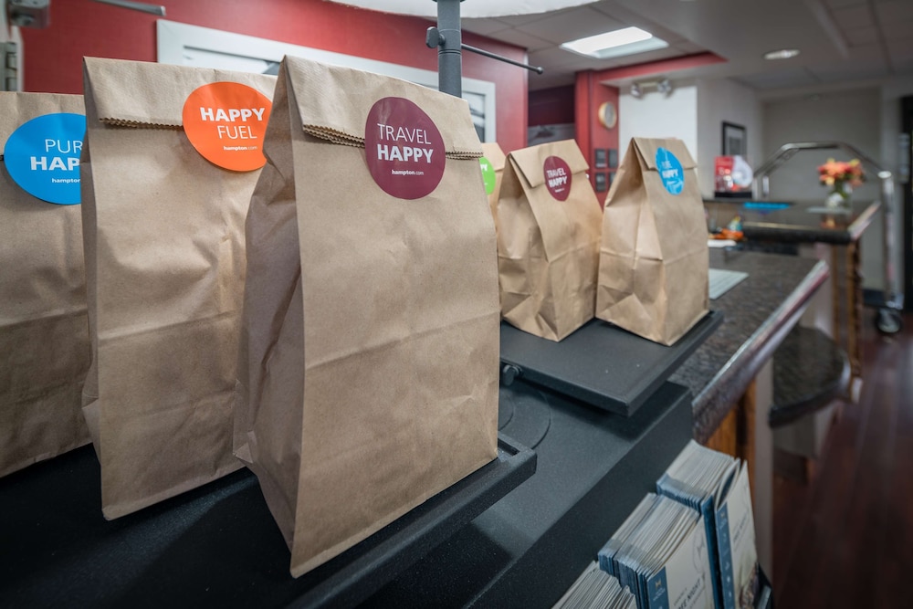 Hampton Inn Livermore - photo 42