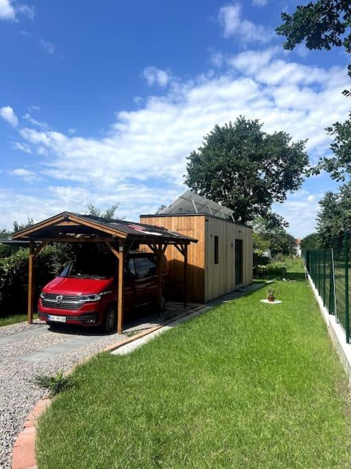 Upcyklovaný kontejnerový dům in Pardubice, Czech Republic