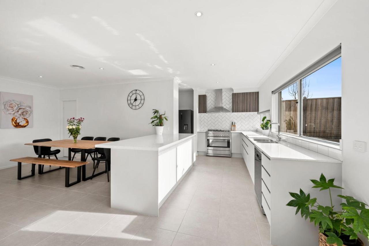 All Day Sunshine and Relaxation Pet friendly in Torquay, Australia