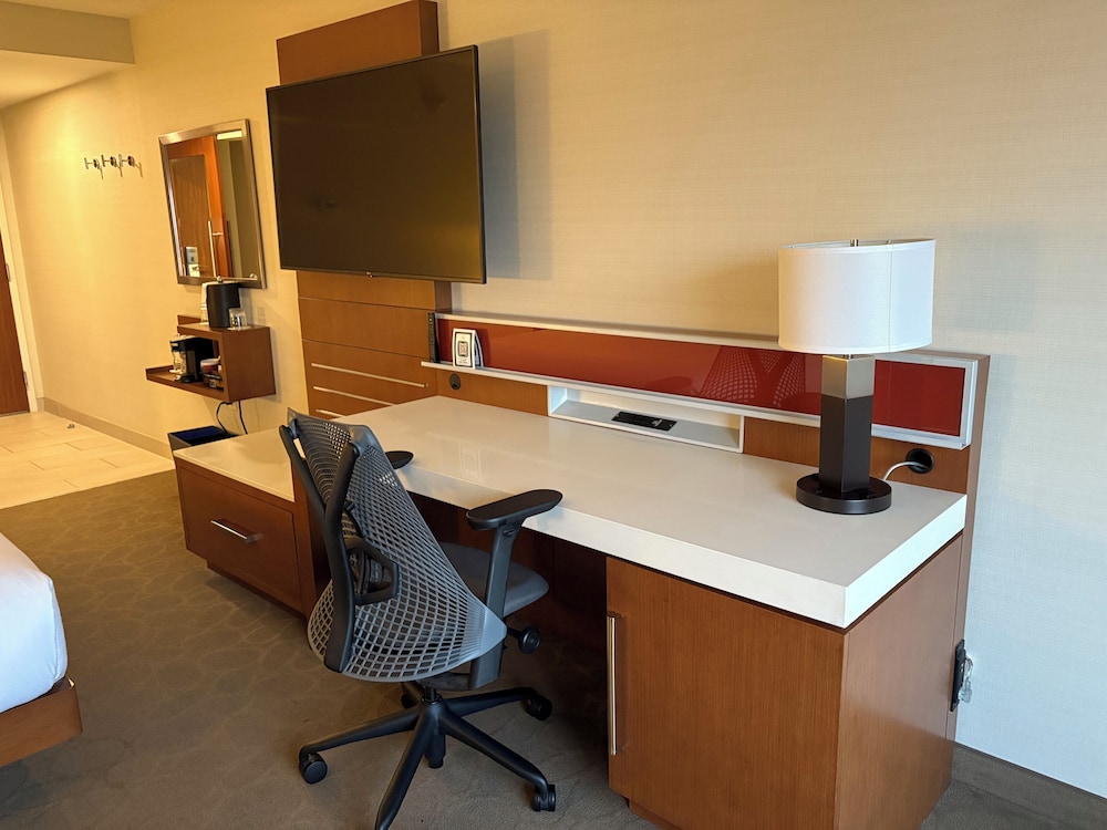 Delta Hotels by Marriott Indianapolis Airport - photo 9