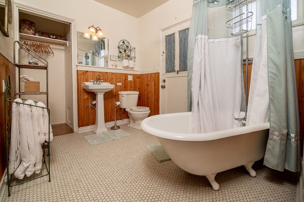 The Blenman House Inn - photo 33