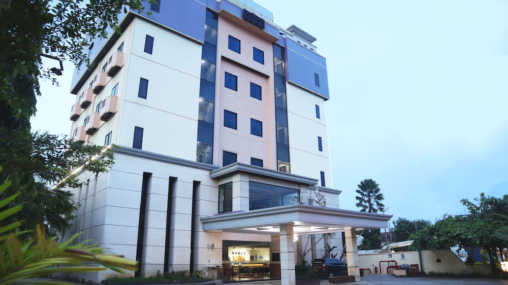 Grand Victoria Hotel — Samarinda