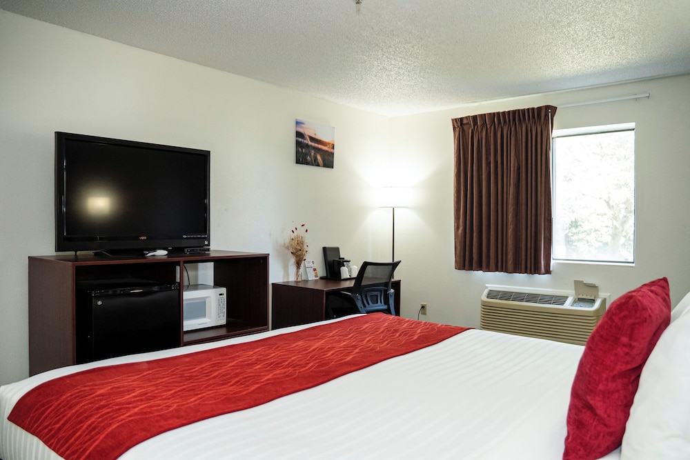 Victorian Inn & Suites - photo 15