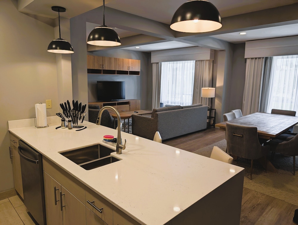 Holiday Inn Morgantown University Area by IHG - photo 27