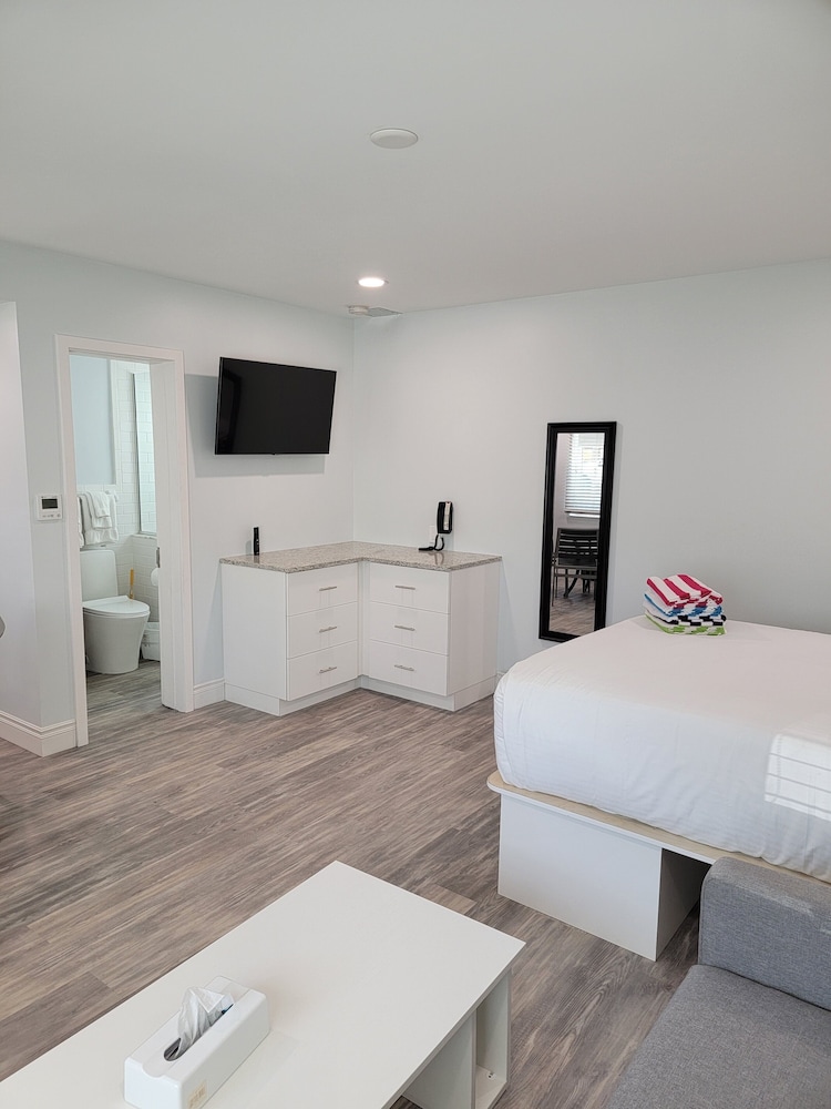 Silver Surf Gulf Beach Resort - photo 8